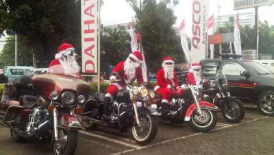 Serang Pengguna Jalan, Peserta Santa Claus Diamankan Polisi